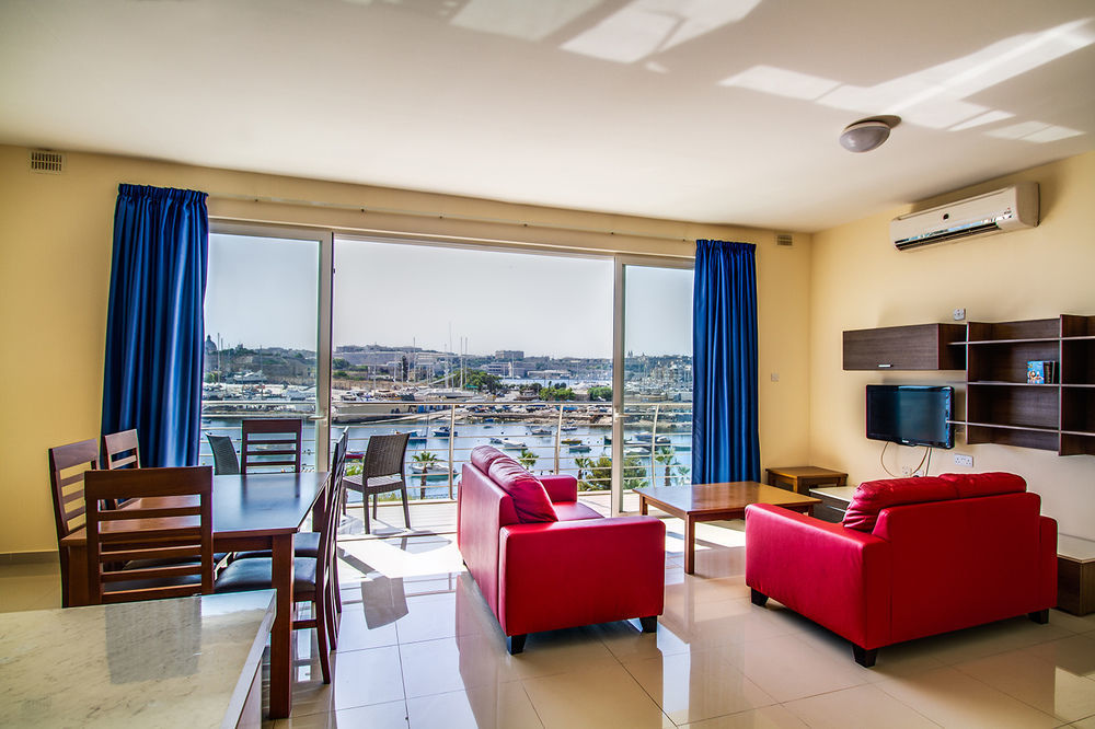 Blubay By St Hotel apartamentowy